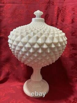 Westmoreland milk glass Centerpiece Bow & Lid 14 H, 9,25 W Sawtooth Design Exc