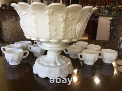 Westmoreland milk glass Grape punch bowl set vintage, 12 Cups