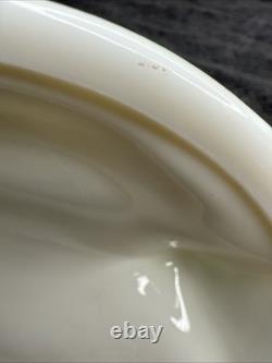 White Milk Glass Mosser Glass Hen On Nest Dish (Read Description) White Milk Glass Mosser Glass Hen On Nest Dish (Read Description)
