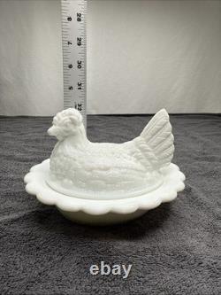 White Milk Glass Mosser Glass Hen On Nest Dish (Read Description) White Milk Glass Mosser Glass Hen On Nest Dish (Read Description)